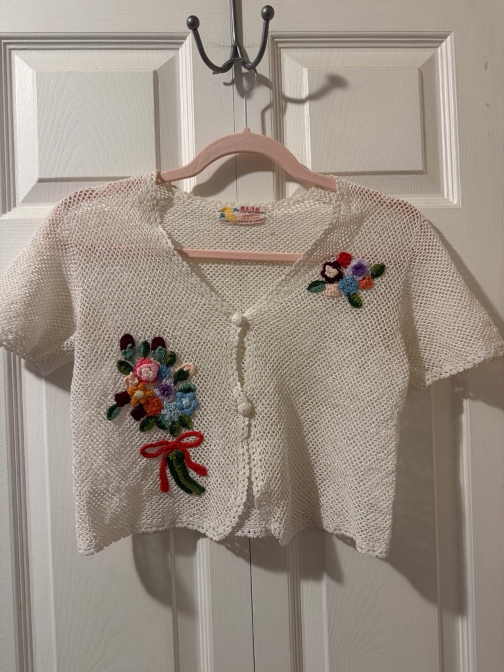 White Crochet Flower Appliqué Knit Top, Size M
